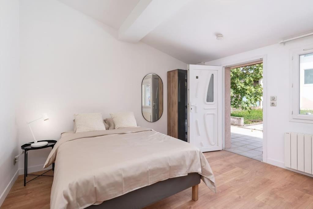 Lumignons Lyonnais - Doua Apartment วีเลอร์บาน ภายนอก รูปภาพ